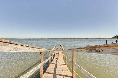 Photo 11 - Waterfront Jacksonville Home: Private Fishing Dock