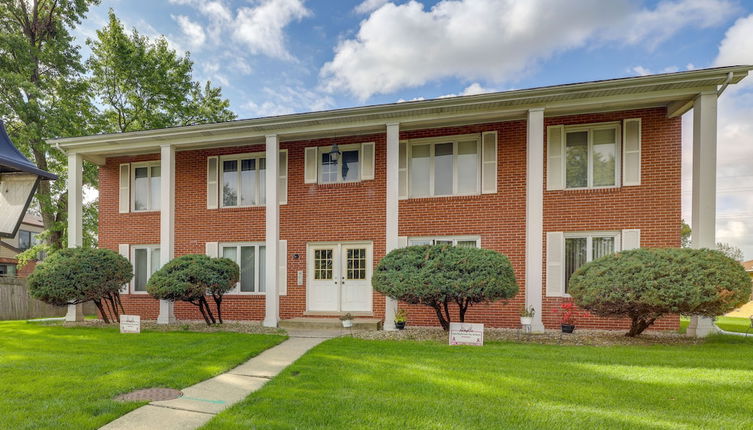 Photo 1 - Renovated Munster Condo - 15 Mi to Lake Michigan