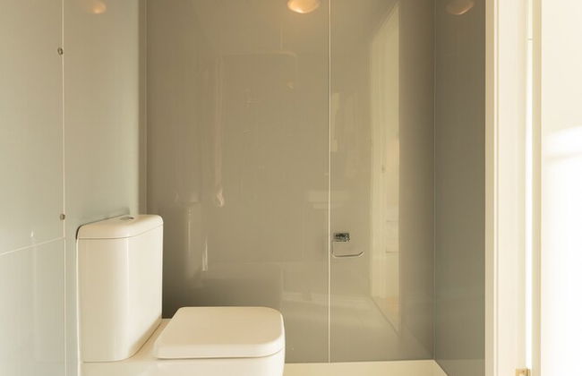 Stylish Studio Apartments - Photo 5