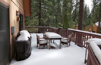 Photo 1 - Cabin Close to Hiking Trails and ski Resorts