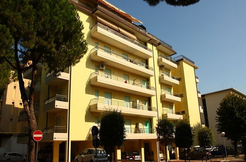 Photo 10 - Modern Flat With Terrace Near the sea - Beahost