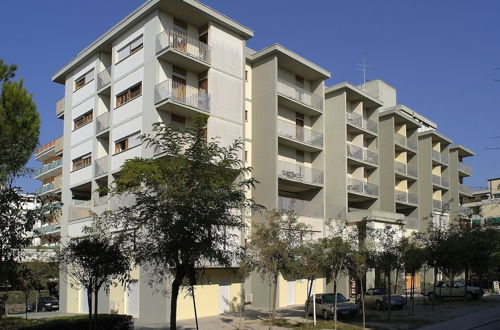 Photo 14 - Sea-front Peaceful Apartment With Terrace in Bibione