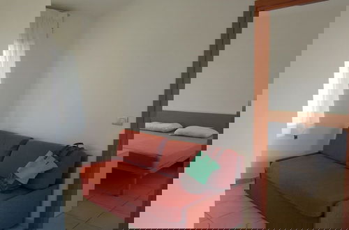 Foto 3 - Flat With Luminous Terrace Close to the sea