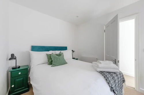 Photo 7 - Beautifully Refurbished 2BD Flat- Clapham