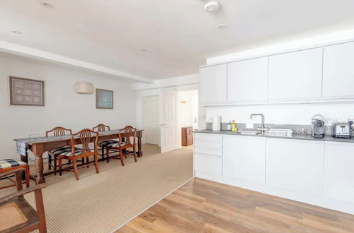 Photo 22 - Beautifully Refurbished 2BD Flat- Clapham