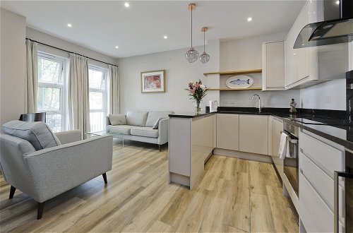 Foto 15 - Stylish two Bedroom Apartment Near Tower Bridge by Underthedoormat