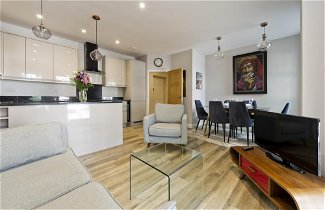 Photo 1 - Stylish two Bedroom Apartment Near Tower Bridge by Underthedoormat
