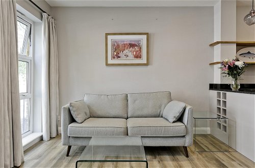 Foto 14 - Stylish two Bedroom Apartment Near Tower Bridge by Underthedoormat