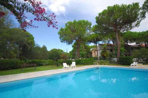 Photo 5 - Beautiful Apartment With Balcony Near the Beach