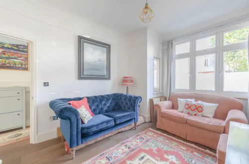 Photo 28 - Charming 4BD House With Private Garden - Tooting