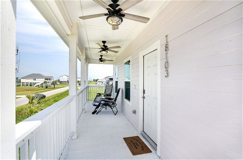 Photo 4 - Galveston Home w/ 2 Balconies & Easy Beach Access