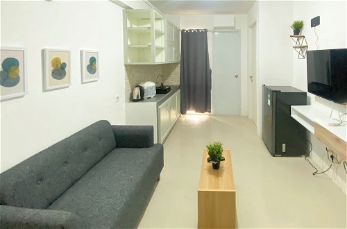 Foto 9 - Full Furnished And Homey 2Br Bassura City Apartment Near Mall