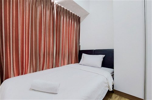 Foto 5 - Best Modern And Homey 2Br Apartment At M-Town Residence