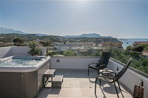 Photo 4 - Ayrilia Private Oasis - Mediterranean Luxury Bliss