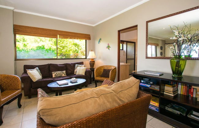 Beautiful Condo in Peaceful Cliffside Location with a Private Balcony & Stunning Ocean and Mountain Views - Foto 17
