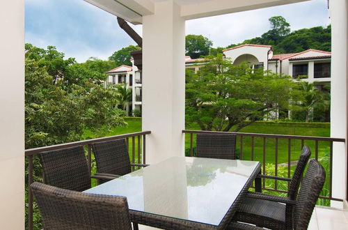 Photo 15 - Nicely Decorated 3rd-floor Beauty With Pool-view Balcony in Coco