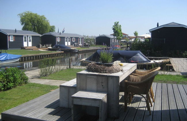 Cozy Holiday Home With Terrace - Foto 9