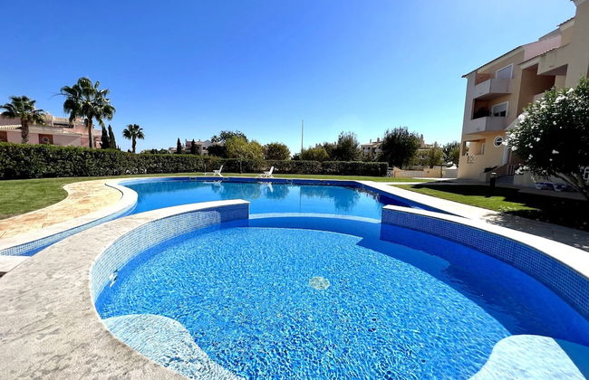 Albufeira Valley 1 With Pool by Homing - Foto 25
