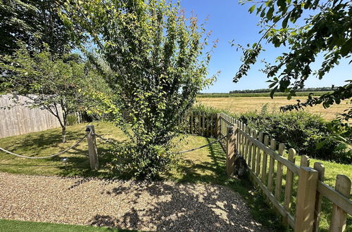 Photo 18 - Luxury Glamping Pod With Hot Tub, fee Applies