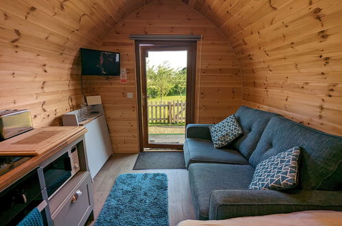 Photo 3 - Luxury Glamping Pod With Hot Tub, fee Applies