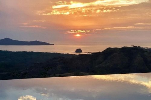Photo 30 - Playa Flamingo Designer Home With Spectacular 180 Ocean Views - Casa DEL MAR