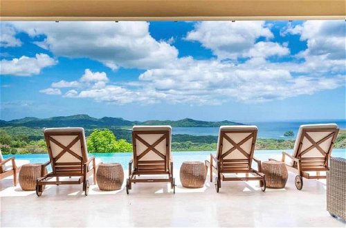 Photo 1 - Playa Flamingo Designer Home With Spectacular 180 Ocean Views - Casa DEL MAR