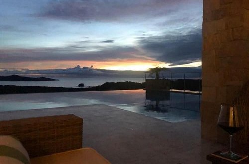 Photo 32 - Playa Flamingo Designer Home With Spectacular 180 Ocean Views - Casa DEL MAR