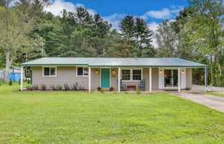 Photo 2 - Cottage w/ Yard + Grill ~ 21 Mi to Hocking Hills