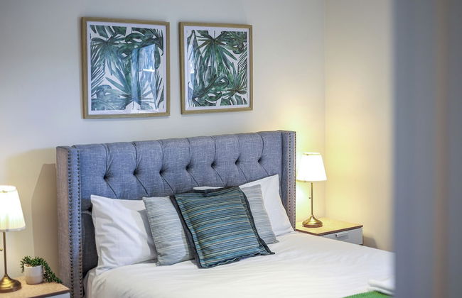 Stylish Luxe House at Point Cook - Photo 55