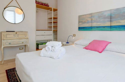 Photo 3 - Immaculate 2-bed Apartment in Desenzano del Garda