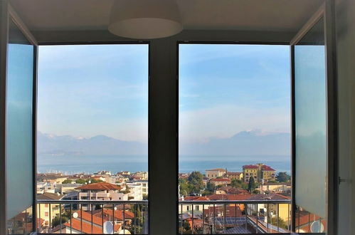 Photo 18 - Immaculate 2-bed Apartment in Desenzano del Garda