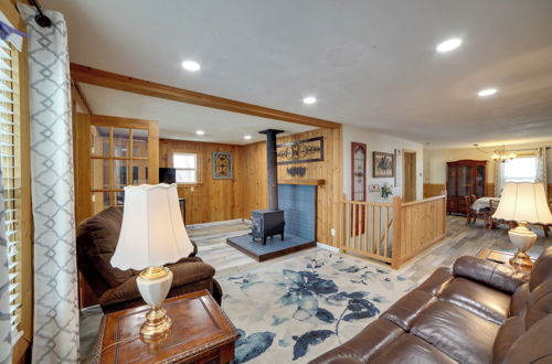 Photo 11 - Inviting Missouri River Vacation Rental: 2 Mi Away