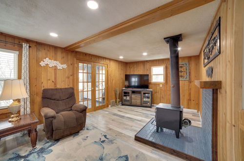 Photo 13 - Inviting Missouri River Vacation Rental: 2 Mi Away