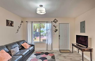 Photo 1 - Ideally Located West Palm Beach Apartment