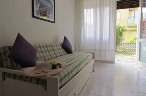 Photo 4 - welcoming and Furnished Apartment