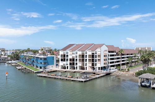 Foto 43 - Quiet Bayfront Condo w/ Boat Slips & Fishing Pier