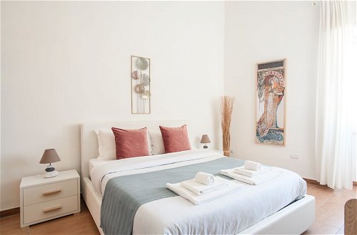 Foto 6 - Naro Suites and Rooms