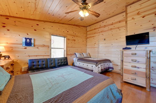 Photo 7 - Broken Bow Cabin w/ Hot Tub & Covered Deck