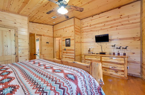 Photo 21 - Broken Bow Cabin w/ Hot Tub & Covered Deck