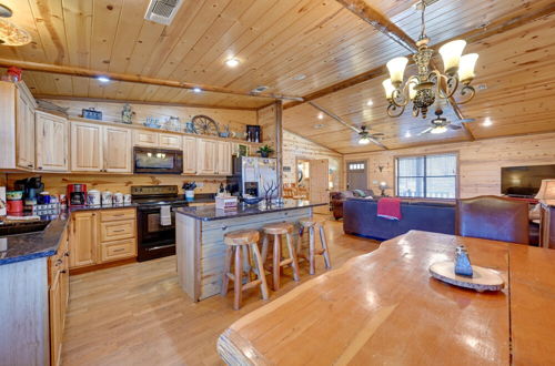 Photo 10 - Broken Bow Cabin w/ Hot Tub & Covered Deck