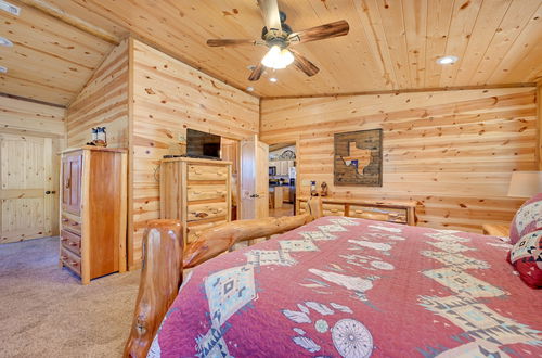 Photo 17 - Broken Bow Cabin w/ Hot Tub & Covered Deck