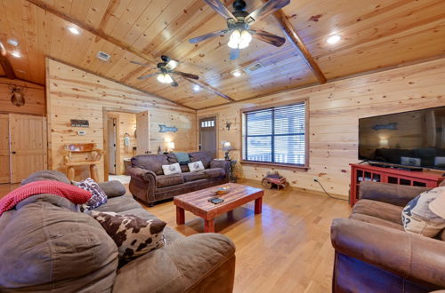 Photo 15 - Broken Bow Cabin w/ Hot Tub & Covered Deck