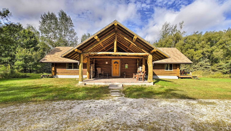 Photo 1 - Valders Log Home Near EEA Air Show & Sheboygan