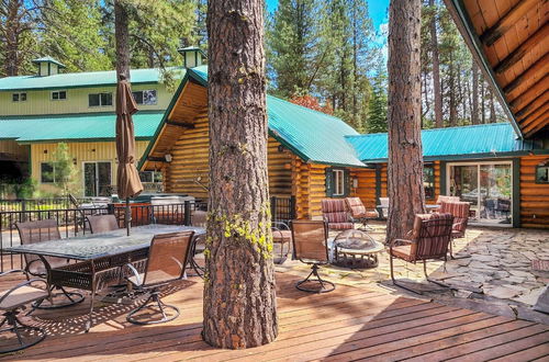 Photo 2 - Cascade Cabin w/ Mountain View & River Access