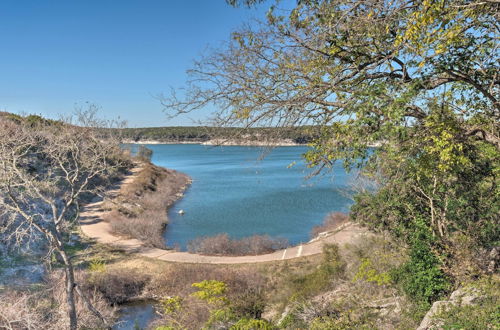 Photo 3 - Pet-friendly Belton Lake Studio w/ Deck & Kayaks