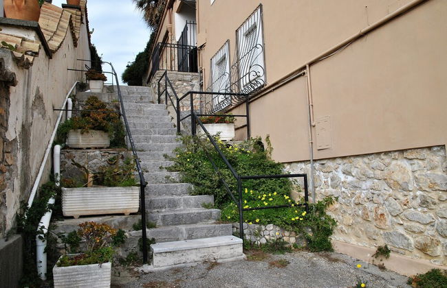 Edy sea View Holiday Apartment - Photo 21