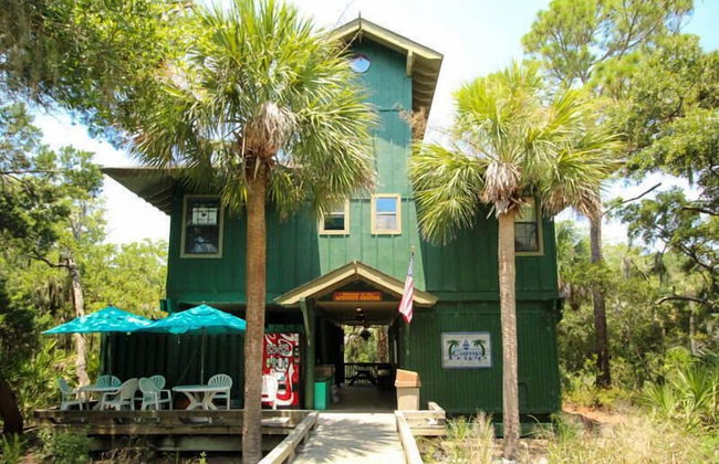 141 Capt. John Fripp Villa First-floor Unit Located in the Heart of Fripp Island - Foto 9
