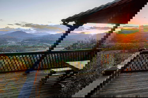 Foto 1 - Smoky Mountain Retreat w/ Hot Tub, Arcade Games