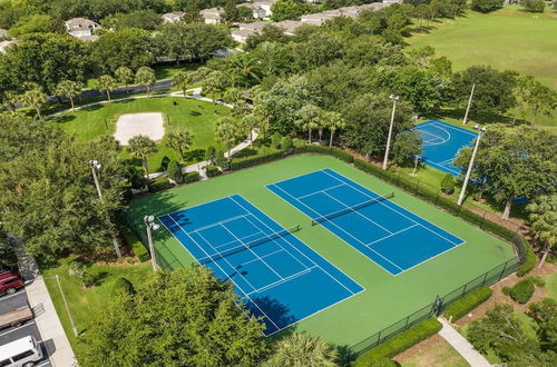 Foto 53 - Southwest Pool and SPA in 6BR Spacious Disney Home