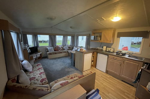 Photo 6 - Charming 3-bed Static Caravan in Porthcawl